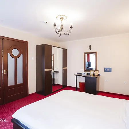 Staynatural Center Hotel